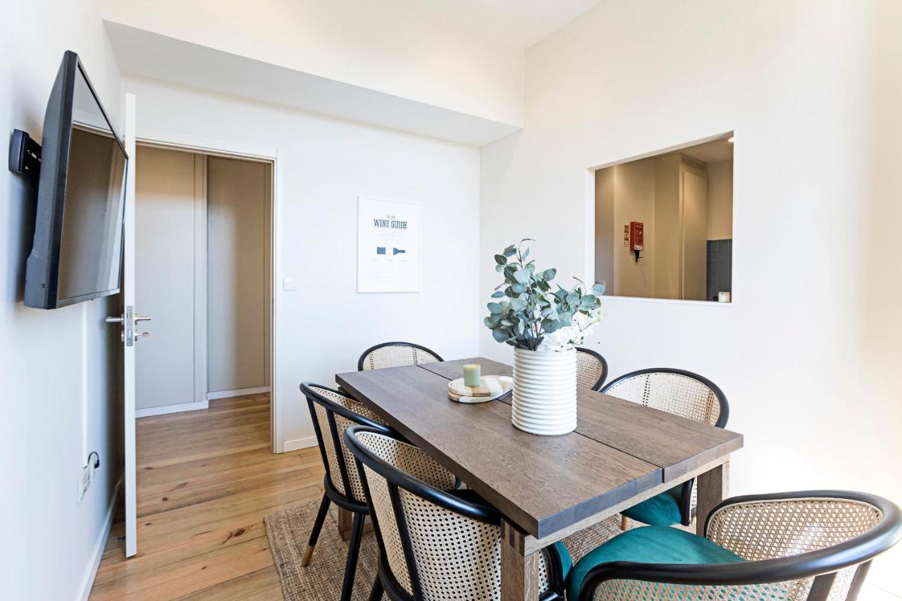 Brand New 4Br W/ 200Yrs Of History In Central Porto By Lovelystay ภายนอก รูปภาพ
