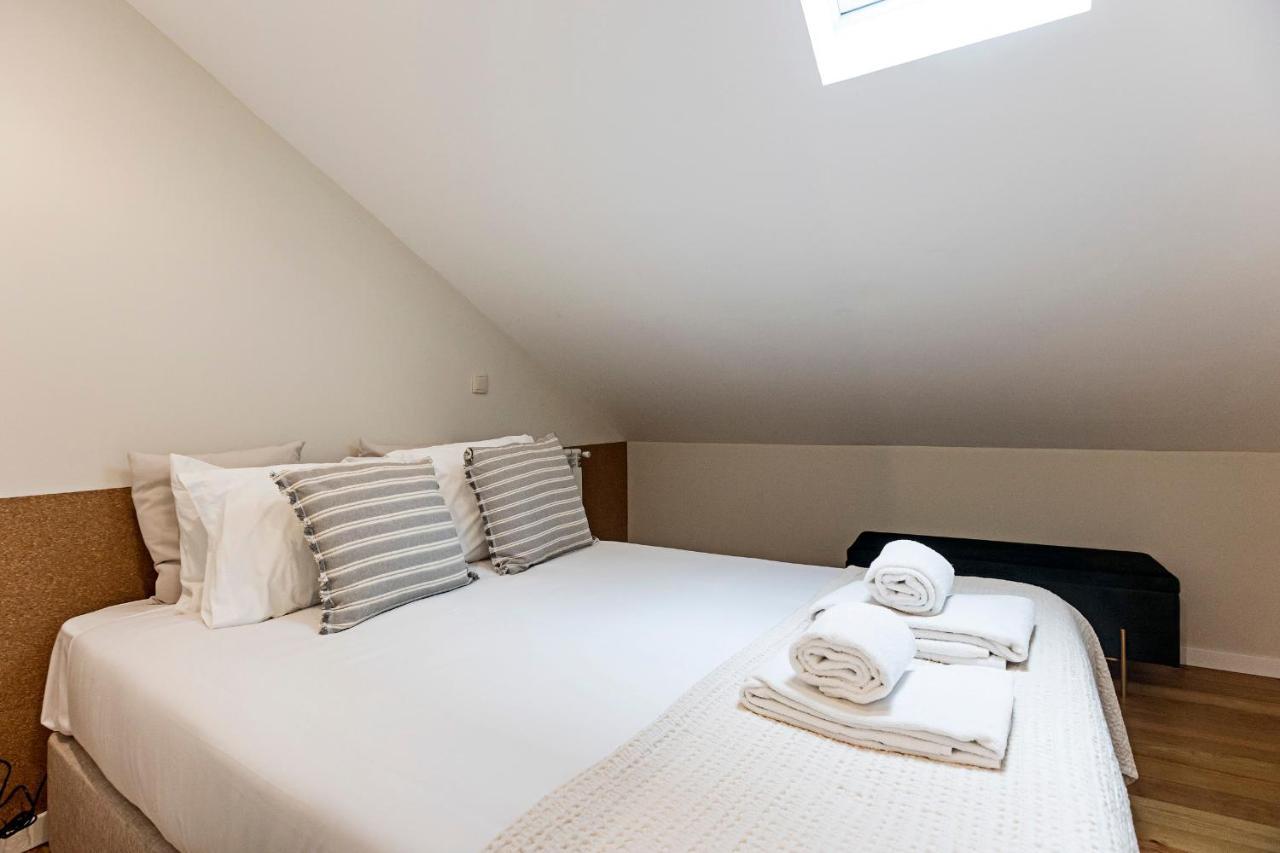 Brand New 4Br W/ 200Yrs Of History In Central Porto By Lovelystay ภายนอก รูปภาพ
