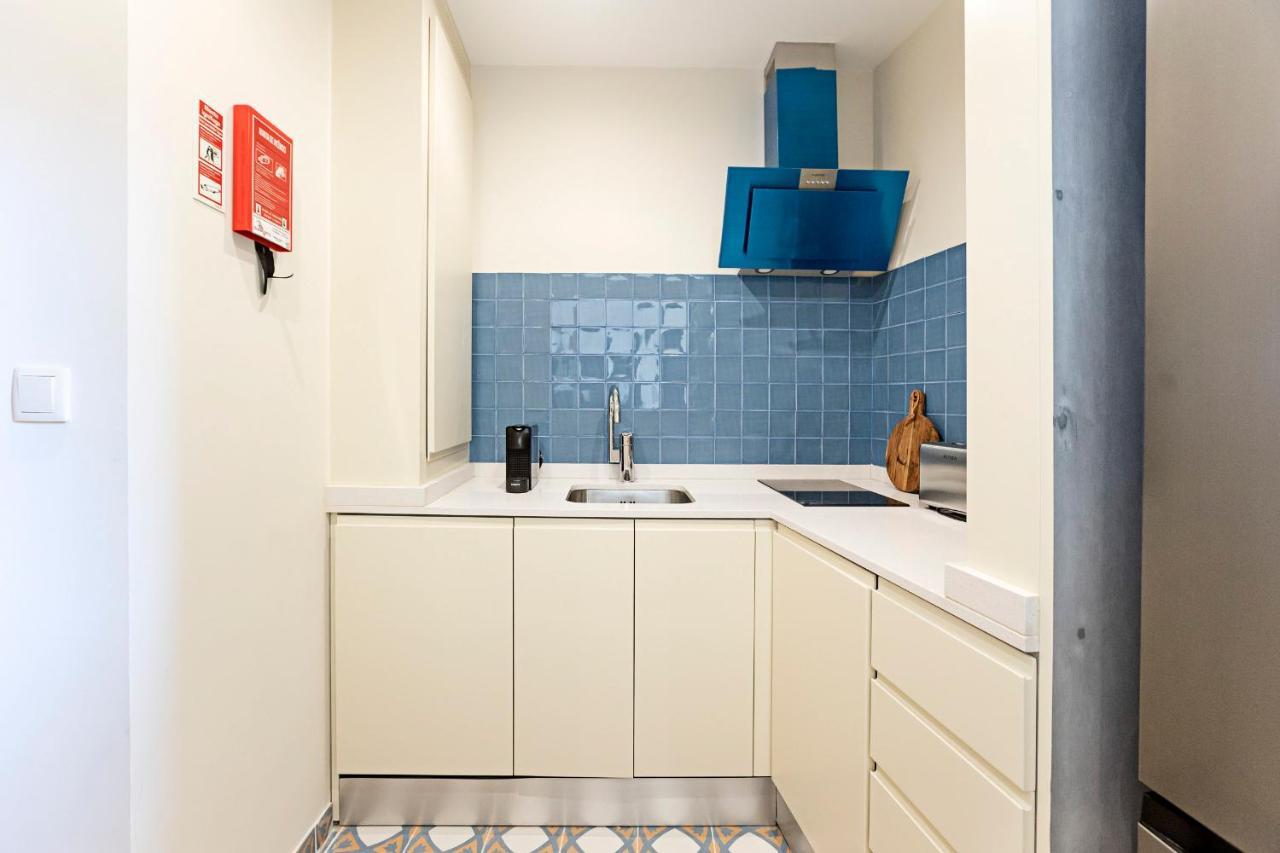 Brand New 4Br W/ 200Yrs Of History In Central Porto By Lovelystay ภายนอก รูปภาพ